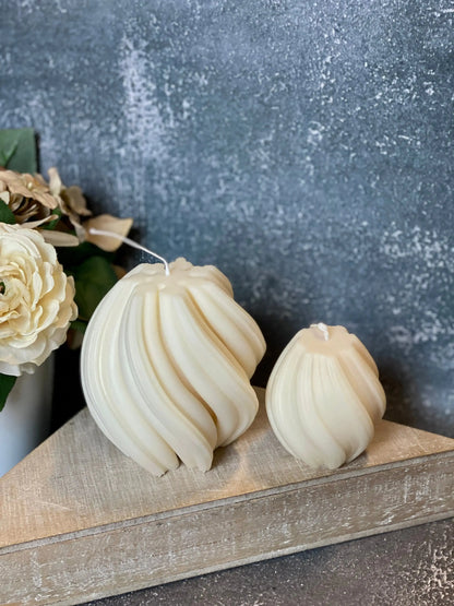 Ribbed Twirl Candle Glory